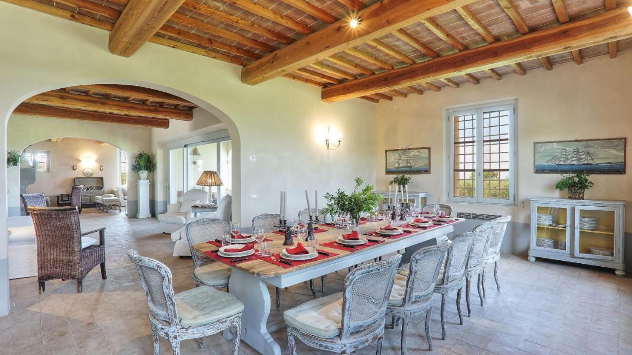 Villa Il Meluccio 12&2, Emma Villas Castellina Marittima Kültér fotó